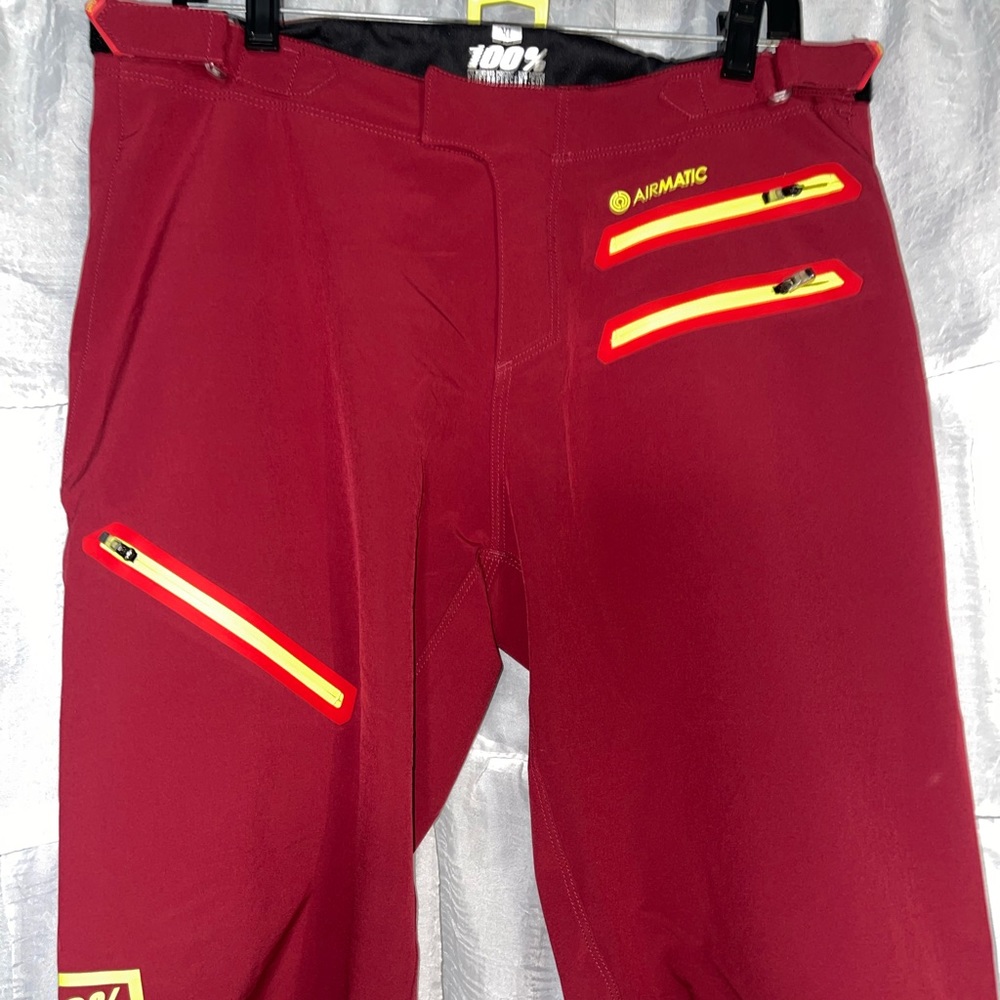 100% women’s bike shorts